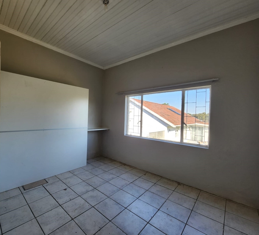 To Let 3 Bedroom Property for Rent in Cambridge Eastern Cape
